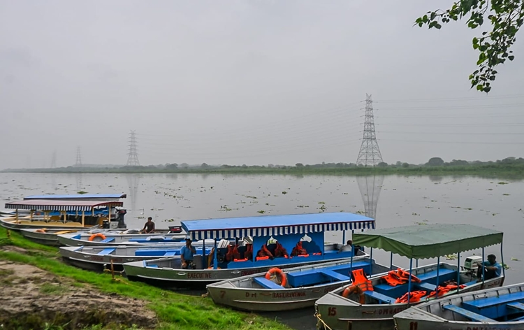 Delhi Rains: Water level in Yamuna River continuously rising due to heavy rainfall in northern part of India