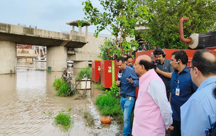 Delhi LG VK Saxena calls meeting of Delhi Disaster Management Authority today to deliberate on flood situation