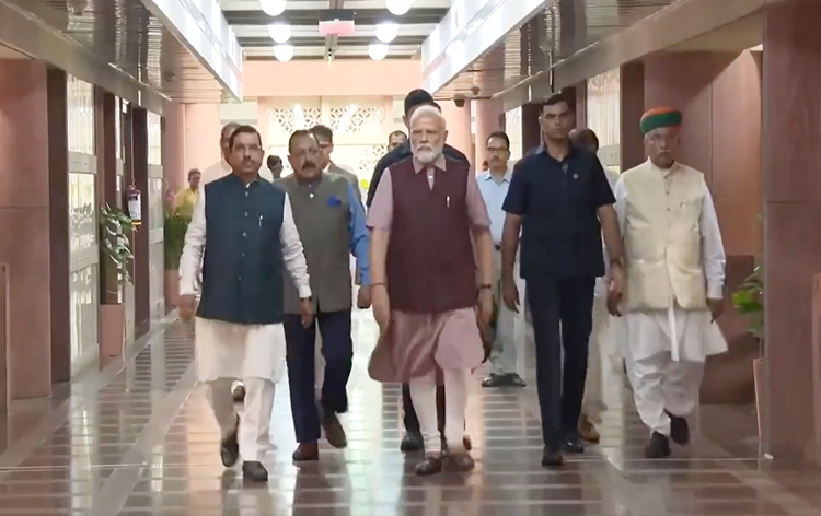 PM Modi condemns opposition parties for continuously disrupting ongoing Parliament session