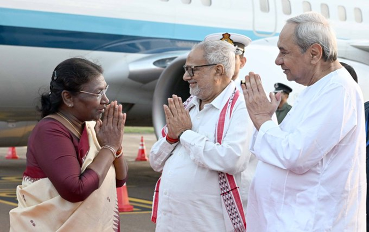 President Murmu arrives in Bhubaneswar on 3-day visit to Odisha