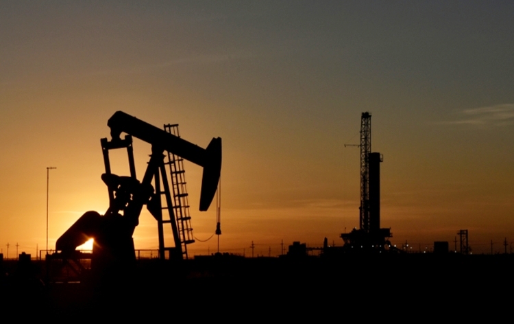 Brent crude trades at 83.88 dollars a barrel