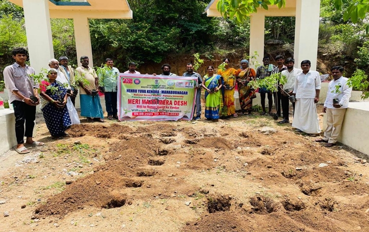 Meri Maati Mera Desh Campaign: Large number of people and students take part in several programmes held across Telangana