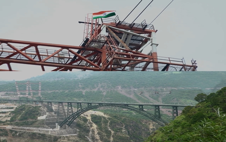 J&K: District Administration Reasi hoisted National flag on World’s Highest Railway Bridge