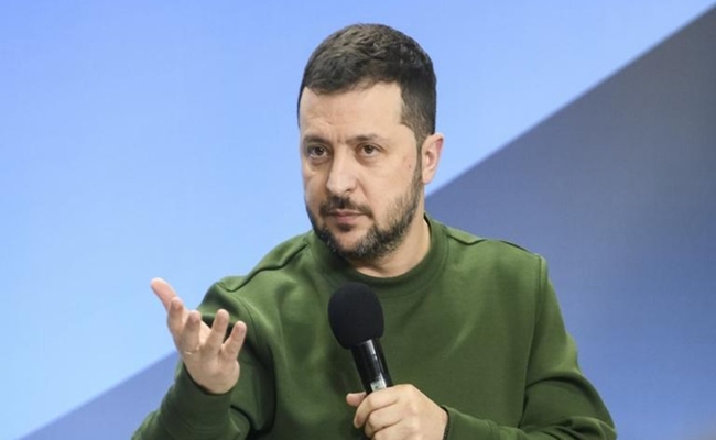 Ukraine faces retreat without US aid, Zelensky says