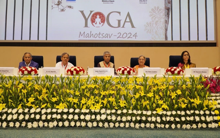 Secretary Ministry of AYUSH Vaidya Rajesh Kotecha inaugurates Yoga Mahotsav 2024