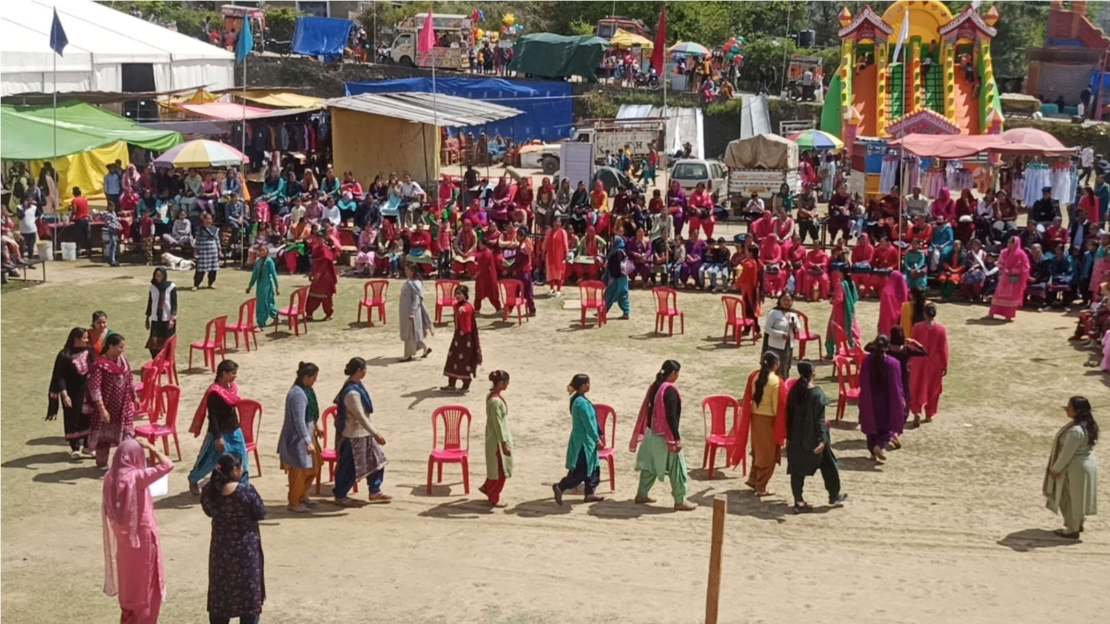 राज्य स्तरीय लघु शिवरात्रि मेला जोगिन्दर नगर के अवसर पर महिलाओं के लिए  मटका फोड़, मटका रेस तथा म्युजिकल चेयर रेस प्रतियोगिता का आयोजन