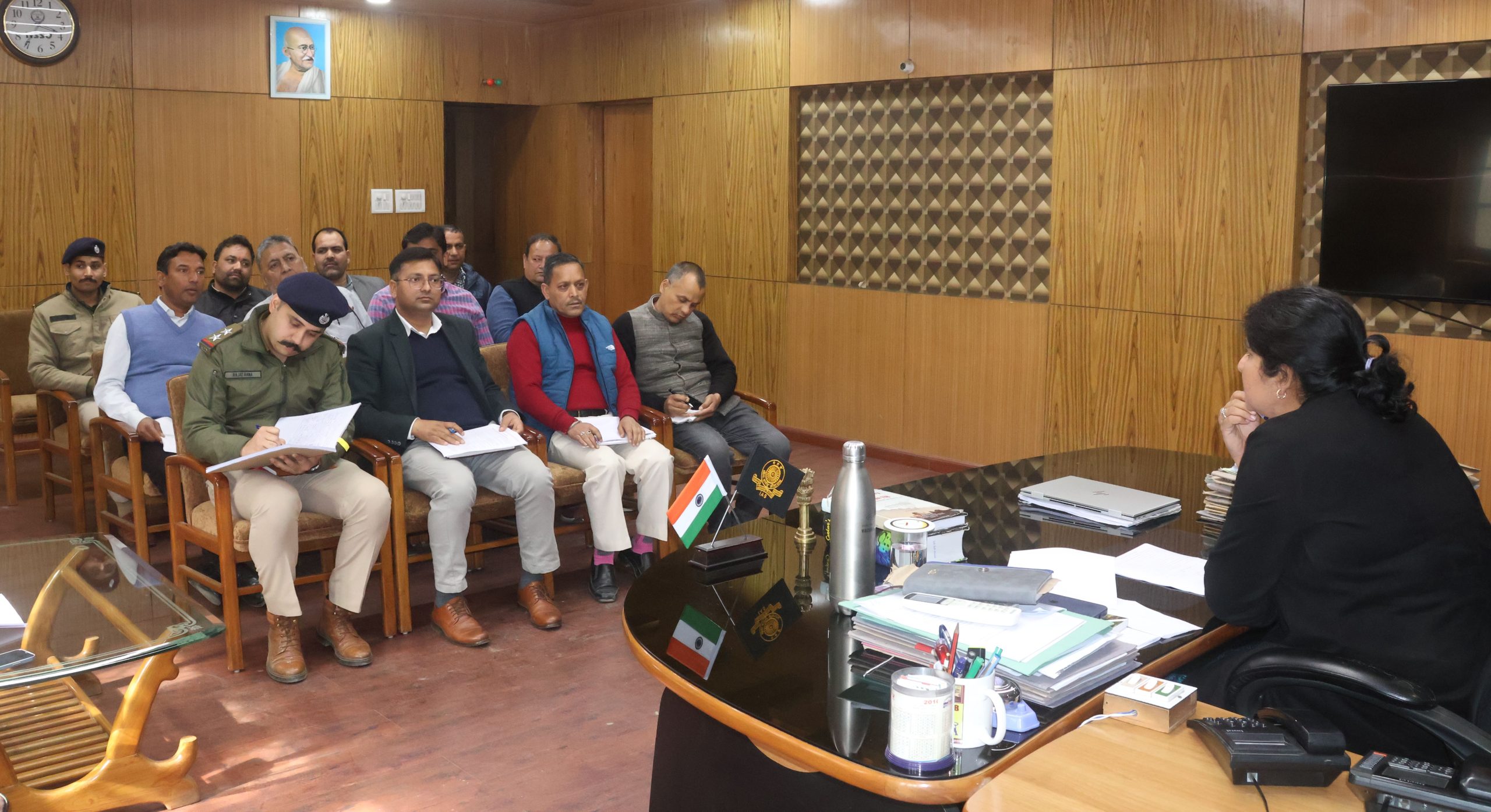 कुल्लू: उपायुक्त की अध्यक्षता में सोसाइटी की प्री बिड बैठक सम्पन्न