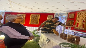 सीमा सुरक्षा बल ने किया नई दिल्ली में एक कला और शिल्प प्रदर्शनी का आयोजन