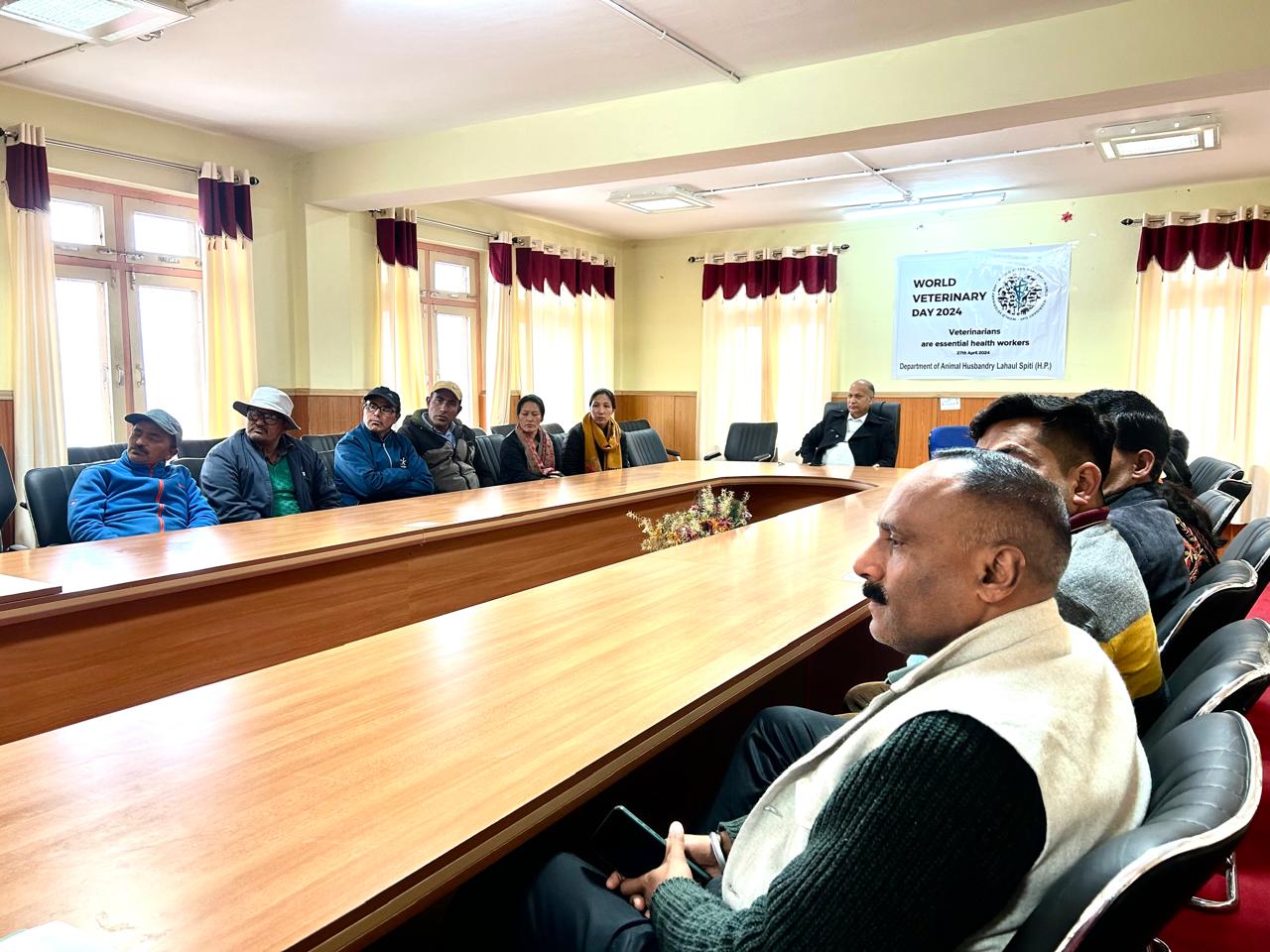 लाहौल स्पीति के मुख्यालय केलांग में विश्व पशु चिकित्सा दिवस पर एक दिवसीय कार्यक्रम आयोजित किया गया 