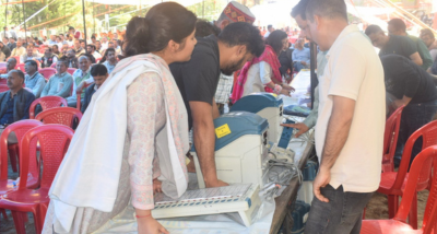कुल्लू: पीठासीन अधिकारियों को ईवीएम तथा वीवीपैट का प्रशिक्षण दिया गया