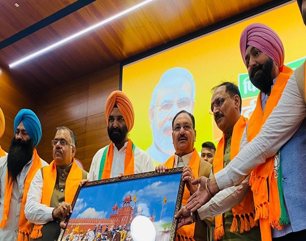Several members of Delhi Sikh Gurdwara Management Committee joins BJP