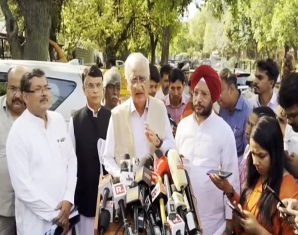 Congress lodges protest at Election Commission over PM’s remarks on its manifesto