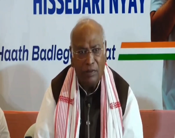 Congress president Mallikarjun Kharge says, his party would fulfill all promised 5 Nyay and 25 guarantees for people  