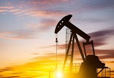 Oil Prices Steady Amid Ukrainian Attacks and West Asia Tensions
