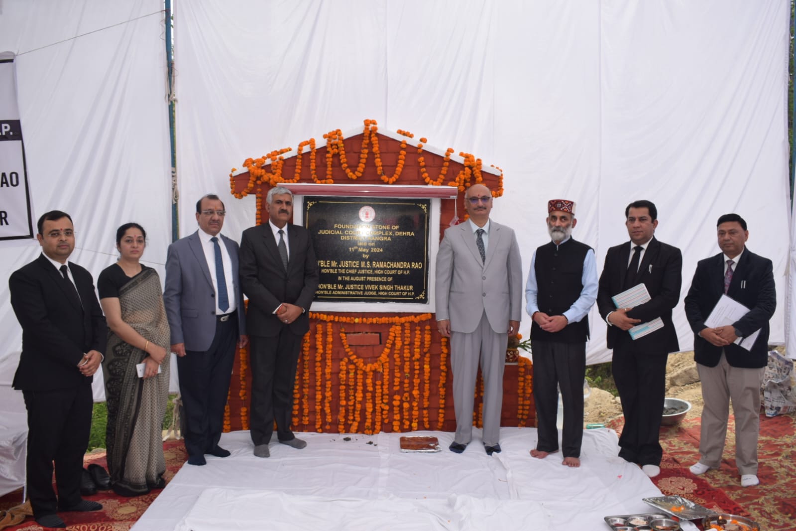 उच्च न्यायालय के मुख्य न्यायाधीश न्यायमूर्ति एमएस रामाचंद्रा राव ने देहरा में ज्यूडिशियल कोर्ट कांफ्लेक्स की आधारशिला रखी