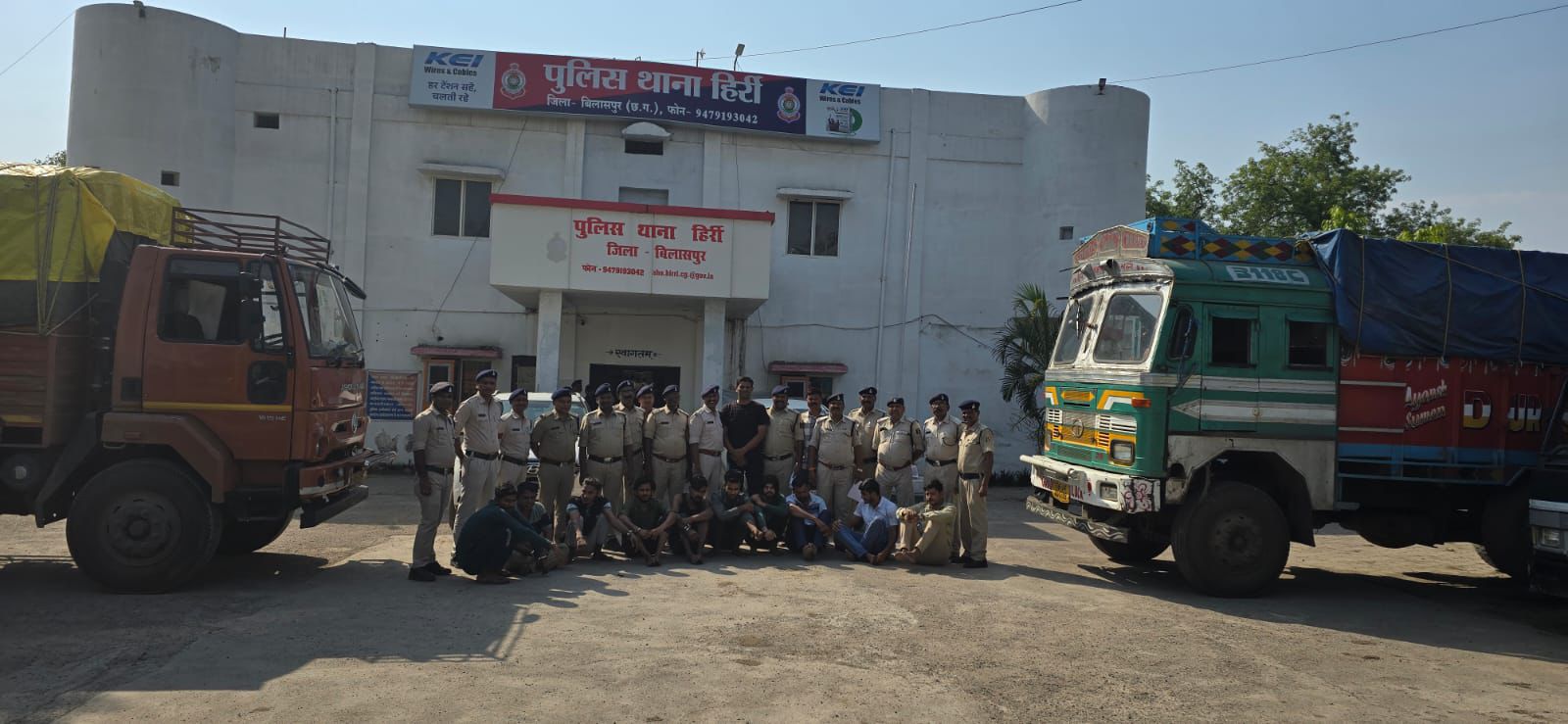 बिलासपुर पुलिस ने अंतर्राज्यीय गांजा और मवेशी तस्करी करने वाले दस लोगों को गिरफ्तार किया