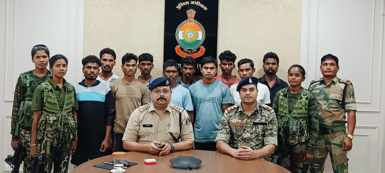 सुकमा जिले में सुरक्षा बलों ने 10 माओवादियों को गिरफ्तार करने में सफलता हासिल की