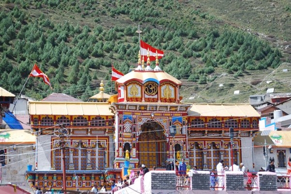 Portals of Badrinath shrine to open for devotees on Sunday