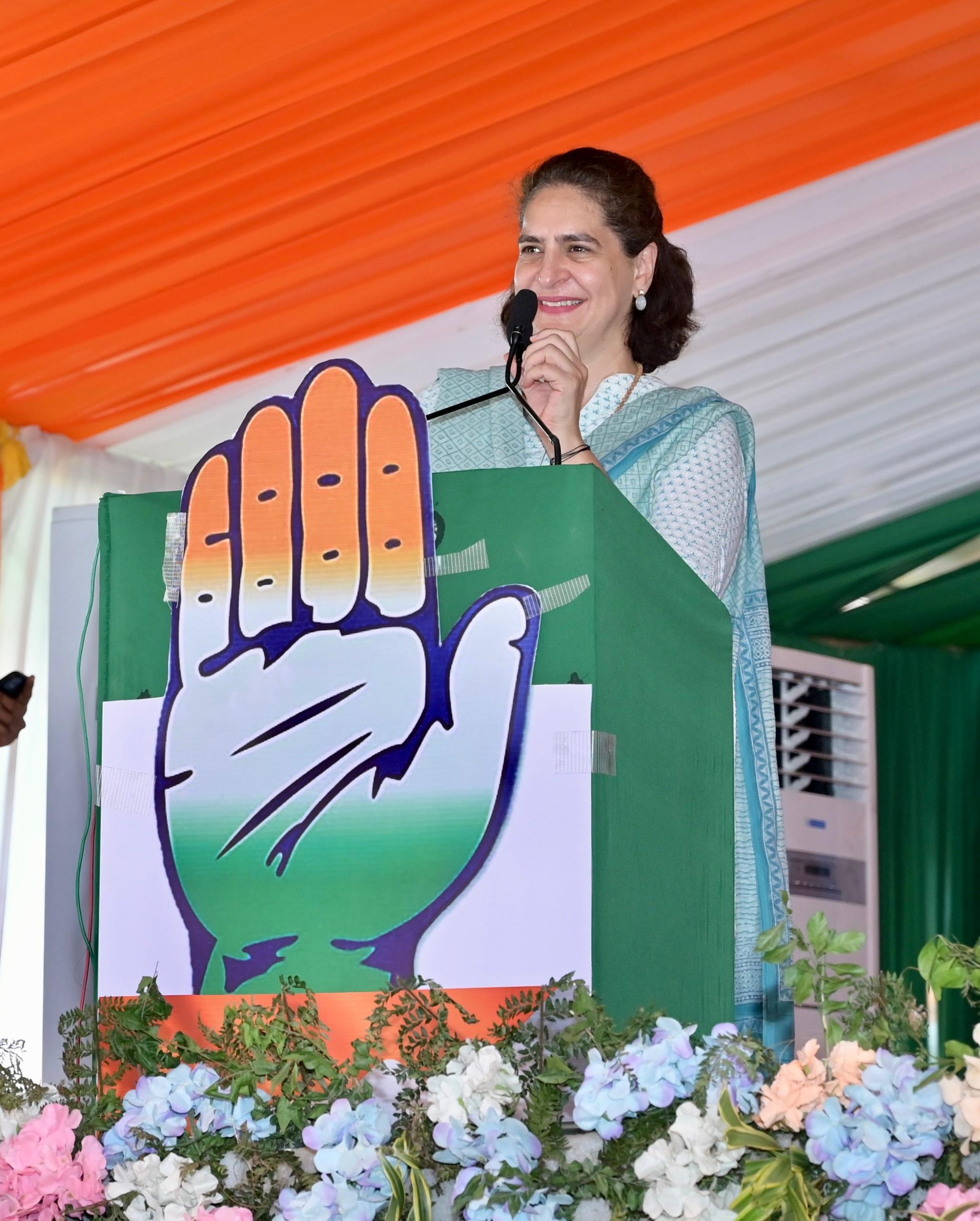प्रियंका गांधी ने प्रधानमंत्री नरेंद्र मोदी और भाजपा पर जोरदार जुबानी हमला बोला
