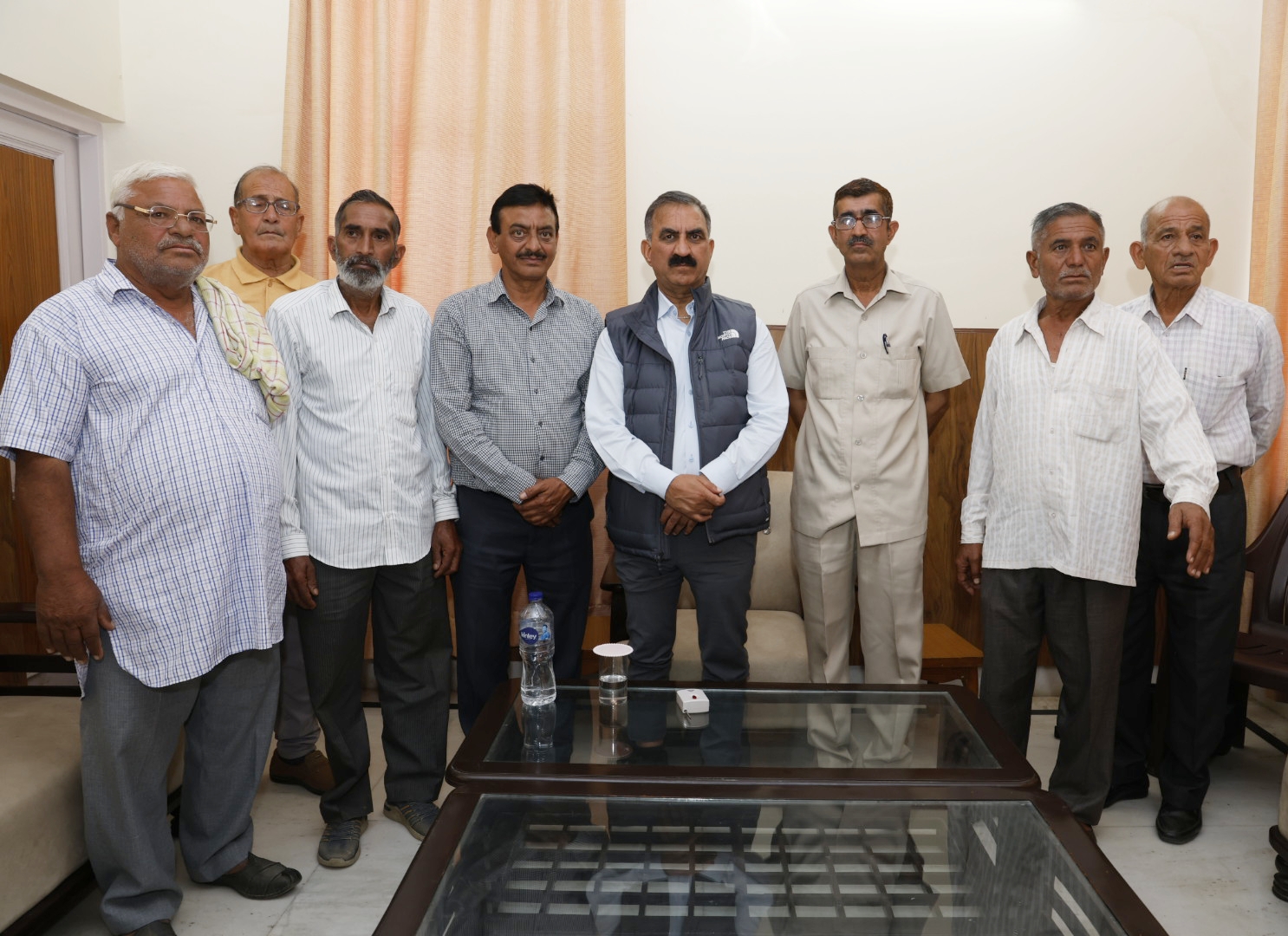 मुख्यमंत्री ठाकुर सुखविंदर सिंह सूक्खू ने नेता प्रतिपक्ष जयराम ठाकुर को फिर दिखाया आईना