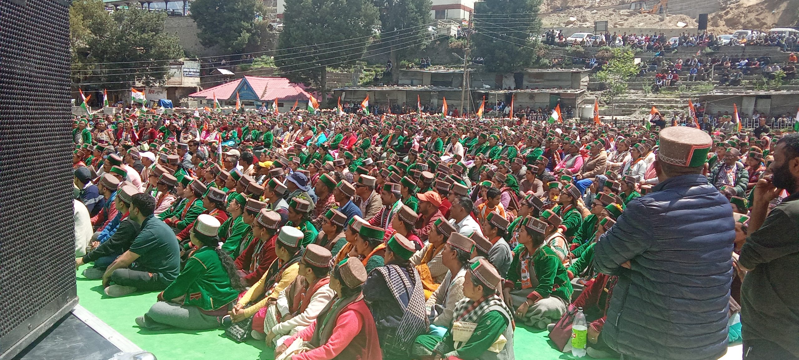 मंडी संसदीय क्षेत्र से कांग्रेस प्रत्याशी विक्रमादित्य सिंह विधान सभा किन्नौर के जिला मुख्यालय रिकांगपिओ पहुंचे