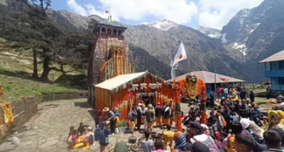 उत्तराखंड के रुद्रप्रयाग जिले में स्थित द्वितीय केदार भगवान मद्महेश्वर के कपाट आज भक्तों के दर्शनार्थ खोले गए