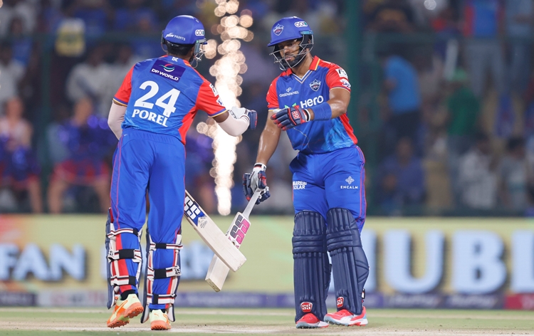 Delhi Capitals vs Lucknow Super Giants IPL Match Underway in New Delhi