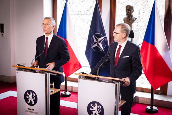 NATO  Foreign Ministers to meet  to discuss support for Ukraine
