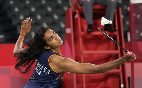 Singapore Open BWF Super 750 badminton tournament: P.V. Sindhu advanced to second round of women’s singles 