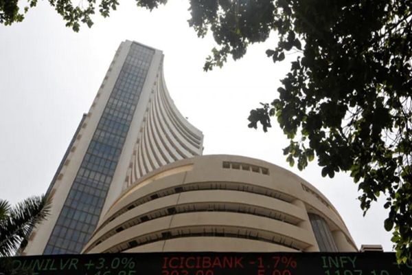 Sensex and Nifty fell for 4th day, amid negative queues from Global share markets