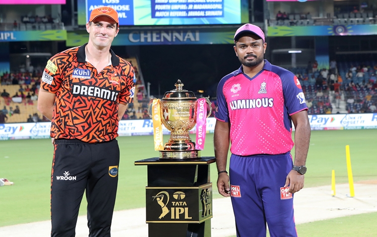 IPL: 2nd qualifier match between Sunrisers Hyderabad and Rajasthan Royals underway in Chennai