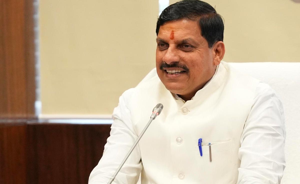 मुख्यमंत्री डॉ. मोहन यादव से साउथ इस्टर्न कोल फील्ड लिमिटेड के सीएमडी डॉ. प्रेम सागर मिश्रा ने कल मंत्रालय में भेंट की