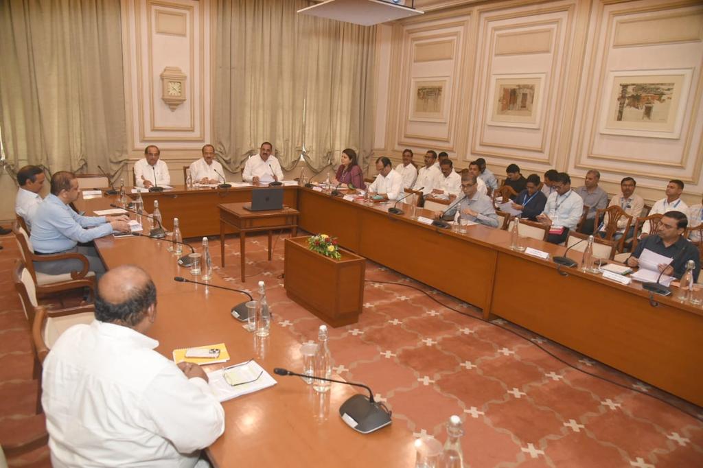 ‘दरड कोसळल्यानं किंवा भूस्खलनानं गाडल्या गेलेल्या गावातल्या बाधितांना प्रकल्पग्रस्तांचा दर्जा’