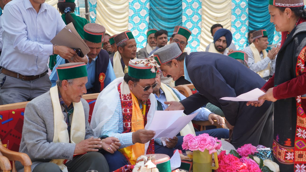 जगत सिंह नेगी ने 02 करोड़ 62 लाख रुपए की लागत से निर्मित बैली ब्रिज का लोकार्पण किया