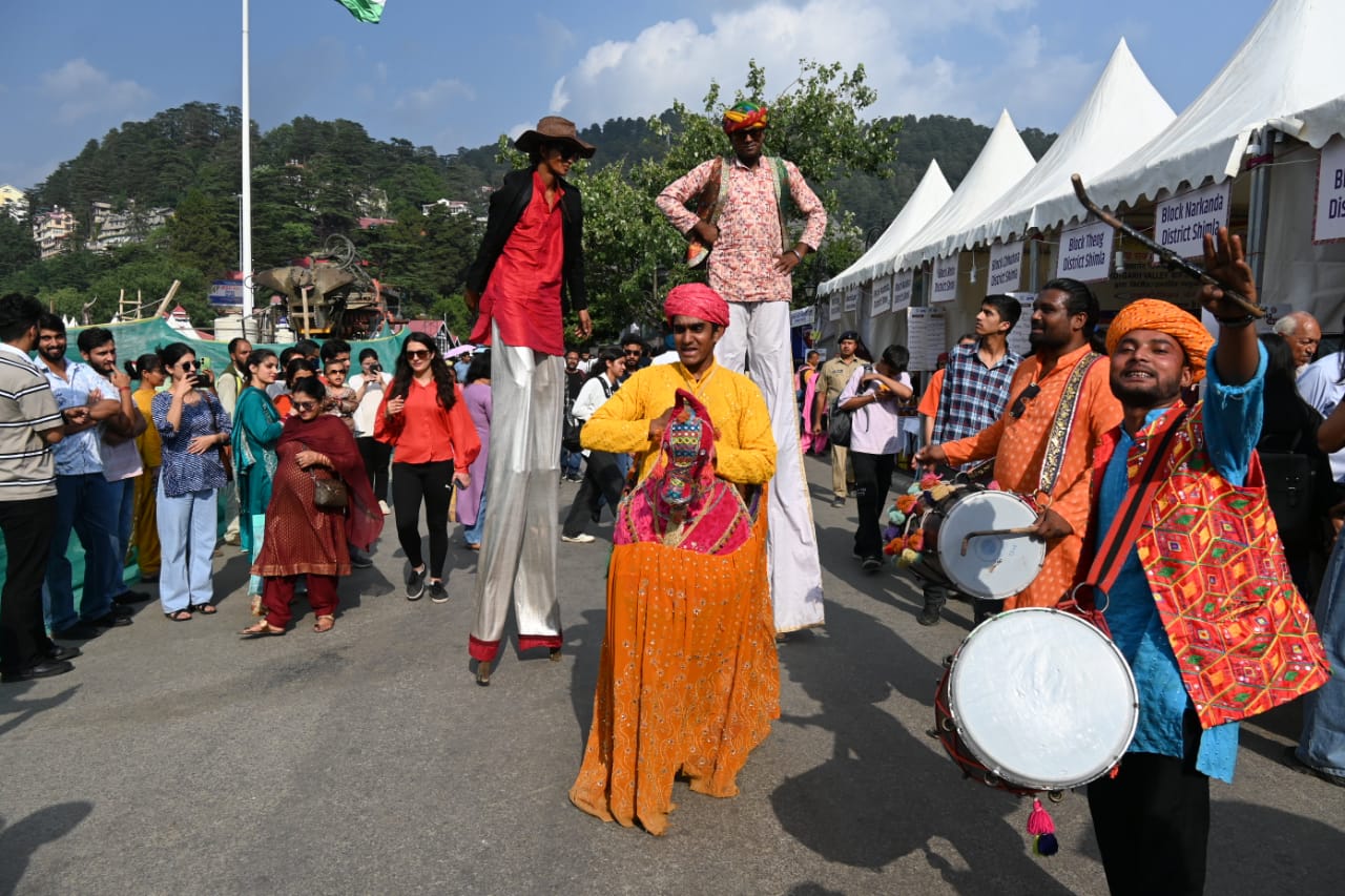 अंतर्राष्ट्रीय ग्रीष्मोत्सव शिमला 2024 के आखिरी दिन  पुलिस सहायता कक्ष के समीप महानाटी का आयोजन किया गया
