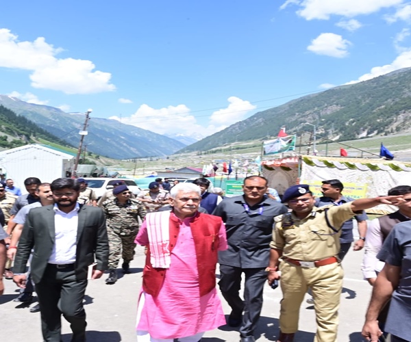 J&K: Lieutenant Governor Manoj Sinha Visits Shri Amarnath Ji Yatra Base Camp at Baltal