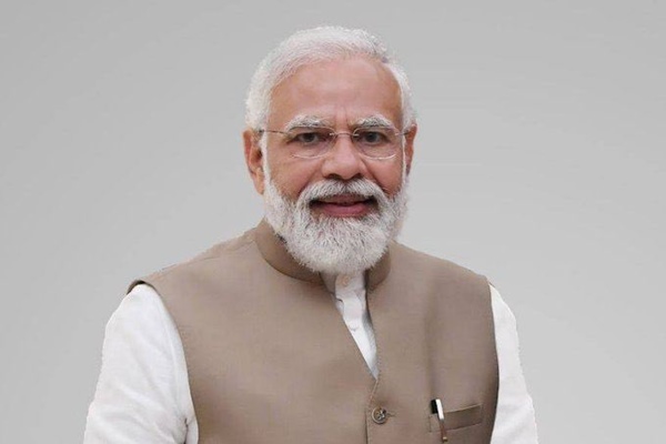 प्रधानमंत्री नरेंद्र मोदी ने बैंकिंग क्षेत्र में बदलाव लाने के लिए सार्वजनिक क्षेत्र के बैंकों की भूमिका की सराहना की