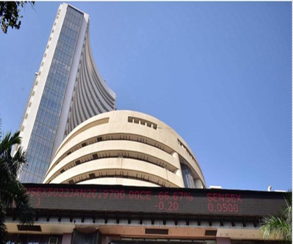 Stock Market: Sensex down 269 points Nifty at 66 points