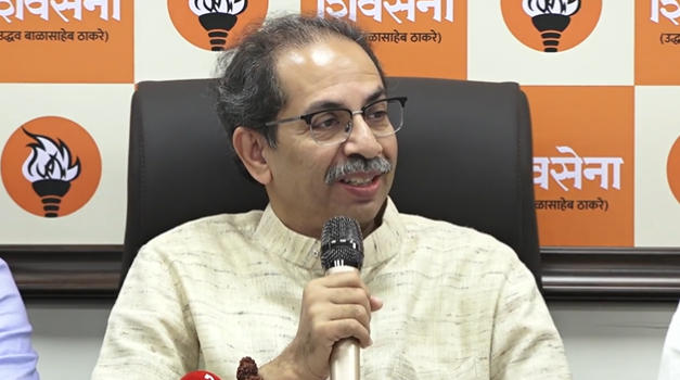 शेतकऱ्यांसाठी कर्जमुक्ती योजना जाहीर करुन निवडणुकीपूर्वी अंमलबजावणी करण्याची माजी मुख्यमंत्री उद्धव ठाकरे यांची मागणी