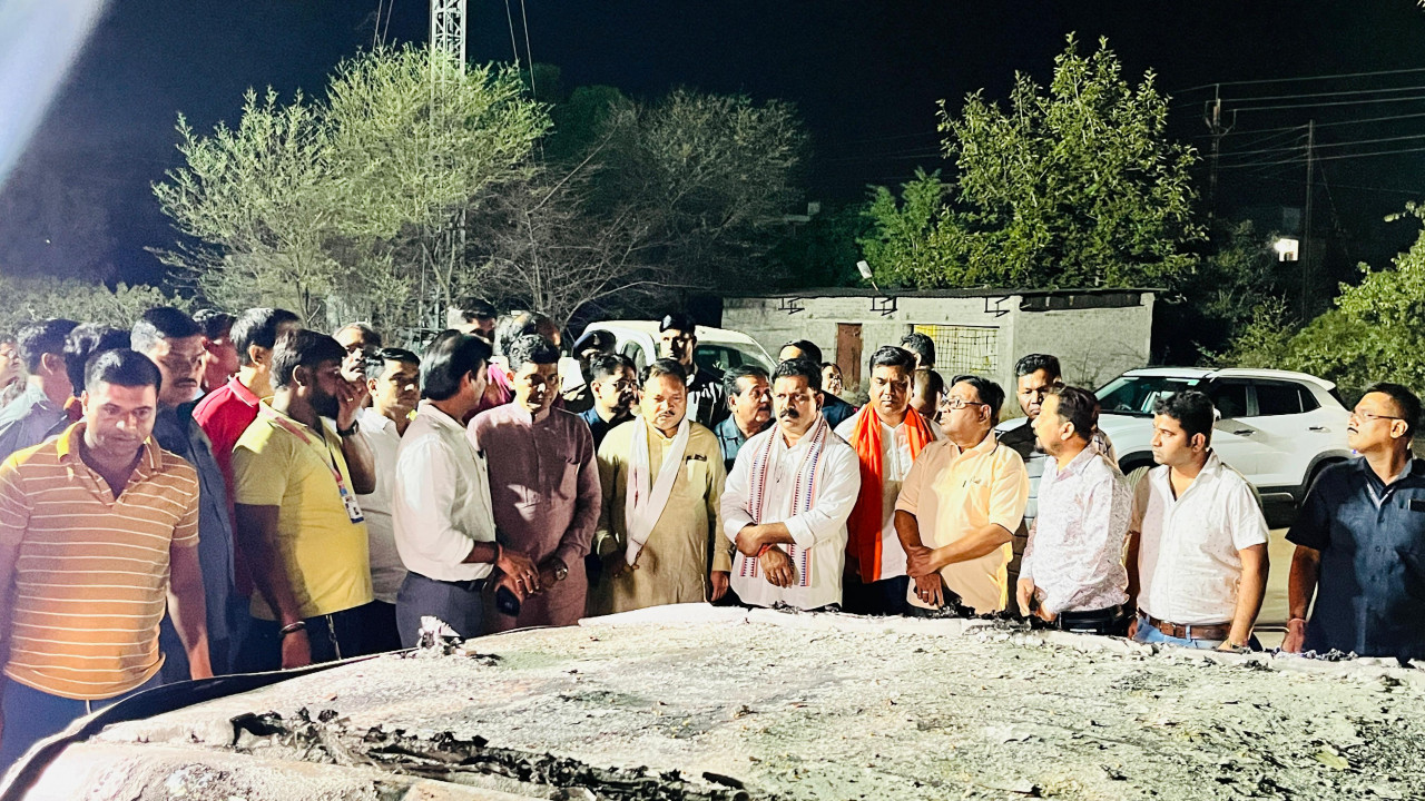 बलौदाबाजार में हुई तोड़फोड़ और आगजनी की घटना को लेकर मुख्यमंत्री-आवास पर उच्च स्तरीय बैठक