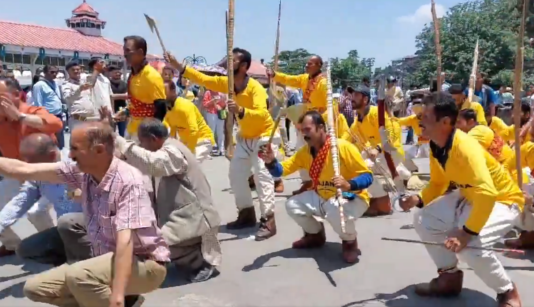 शुरू हुआ 4 दिवसीय अंतराष्ट्रीय शिमला ग्रीष्मोत्सव, पहाड़ी संस्कृति की झलक के साथ बॉलीवूड, पंजाबी गायक करेंगे दर्शकों का मनोरंजन