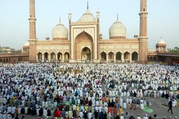 Eid-ul-Azha celebrated today with prayers in mosques & Eidgahs