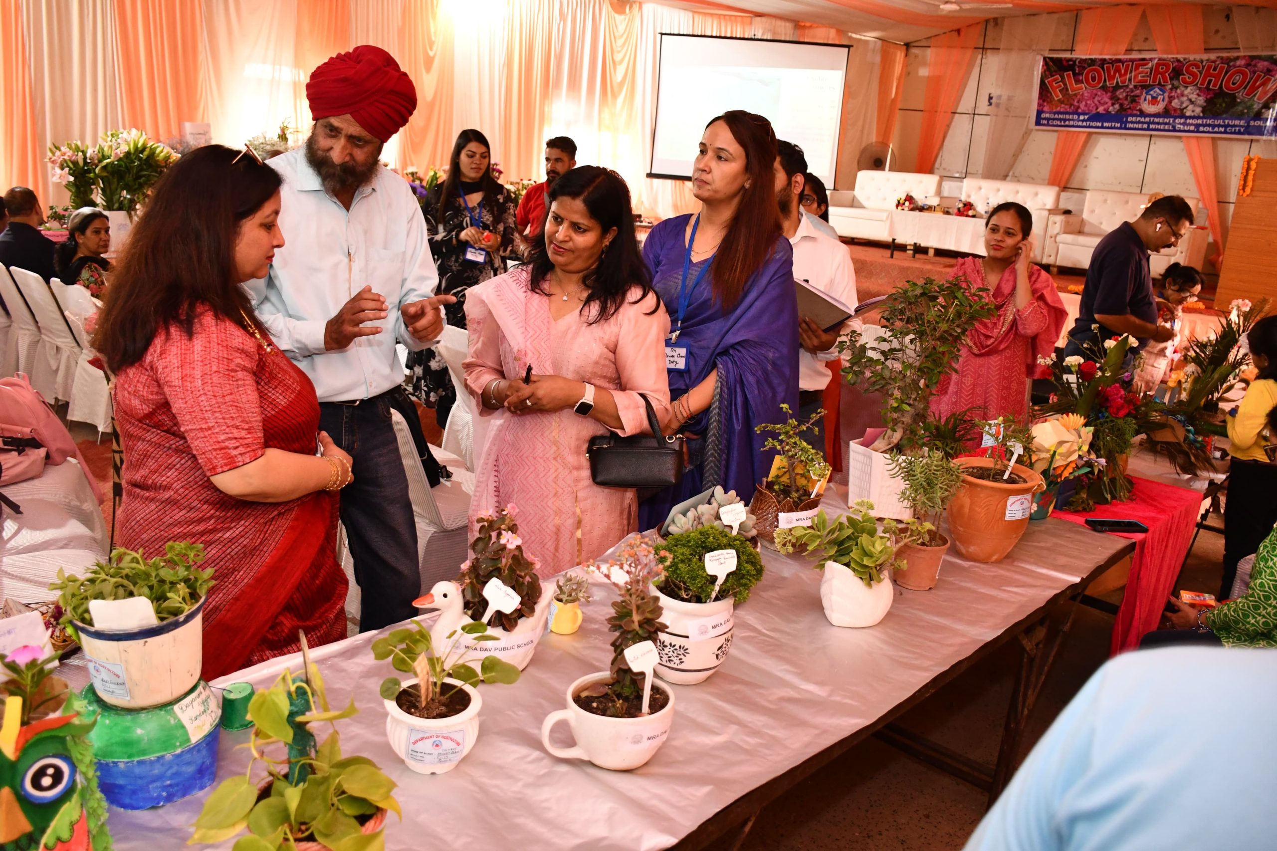 शूलिनी मेला-2024 के दौरान उद्यान विभाग सोलन द्वारा ‘फ्लावर शो’ का आयोजन