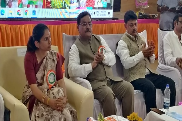 Union Minister Raksha Khadse joins Kisan Samman Nidhi release event from Krishi Vigyan Centre in Maharashtra
