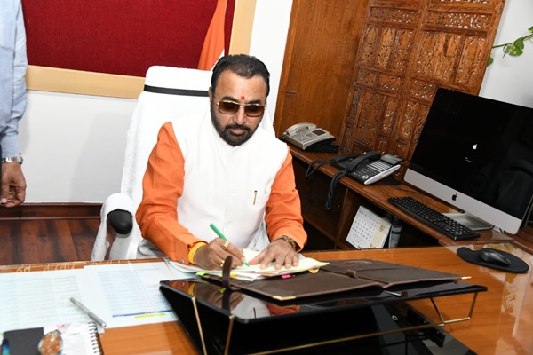 MoS Prataprao Ganpatrao Jadhav lauds efforts of Centre in last 10 years for taking Yoga to global stage