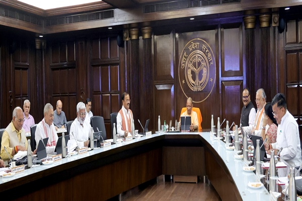 उत्तर प्रदेश के मंत्रिमंडल ने उत्तर प्रदेश सार्वजनिक परीक्षा अध्यादेश 2024 पास किया