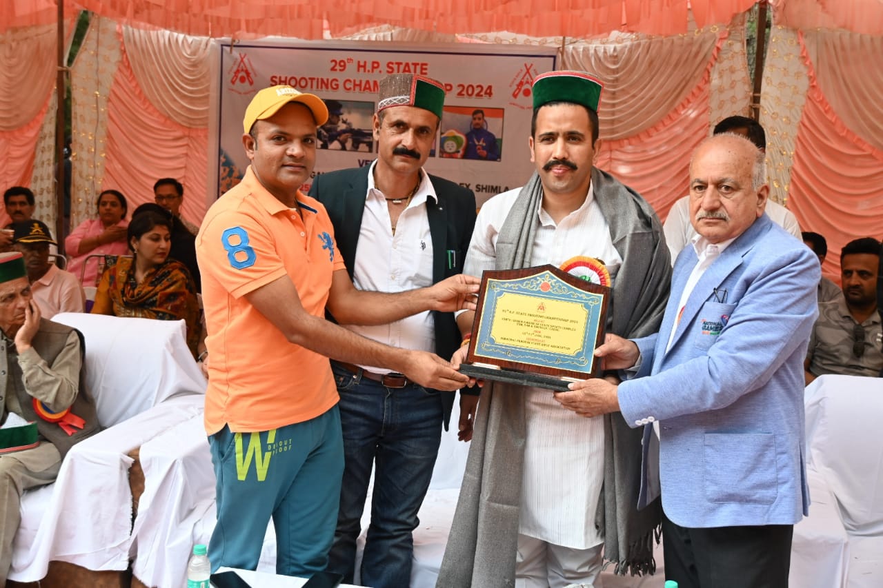 लोक निर्माण एवं शहरी विकास मंत्री विक्रमादित्य सिंह ने कहा कि जीवन में खेलों का बहुत महत्व है