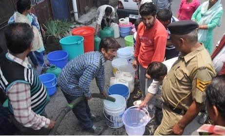  प्रदेश में सूखे की स्थिति के मद्देनज़र लोगों को पेयजल के साथ-साथ कई परेशानियों का सामना करना पड़ रहा है