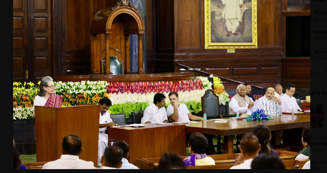 कांग्रेस की कार्यसमिति की बैठक नई दिल्ली में सम्पन्न हुई