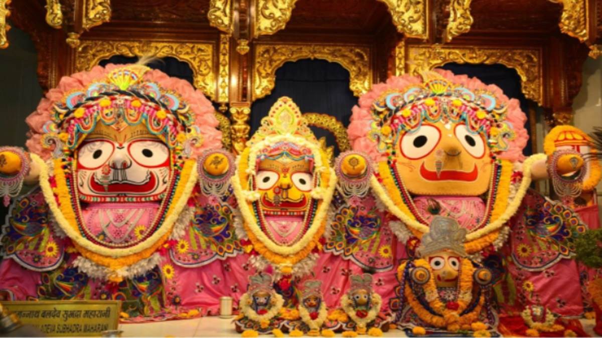 भगवान जगन्नाथ, भगवान बलभद्र, और देवी सुभद्रा की विश्‍व प्रसिद्ध रथ यात्रा आज शाम उड़ीसा के पवित्र शहर पुरी में शुरू